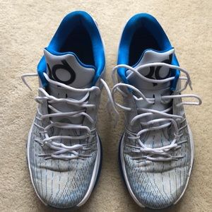 KD 8 grey/white/electric blue Size 12